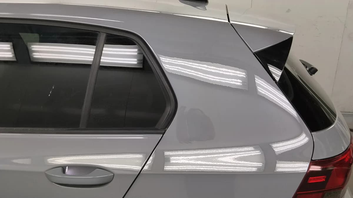 Volkswagen Golf MK8 - Επισκευή Βαθουλώματος & Βαφή